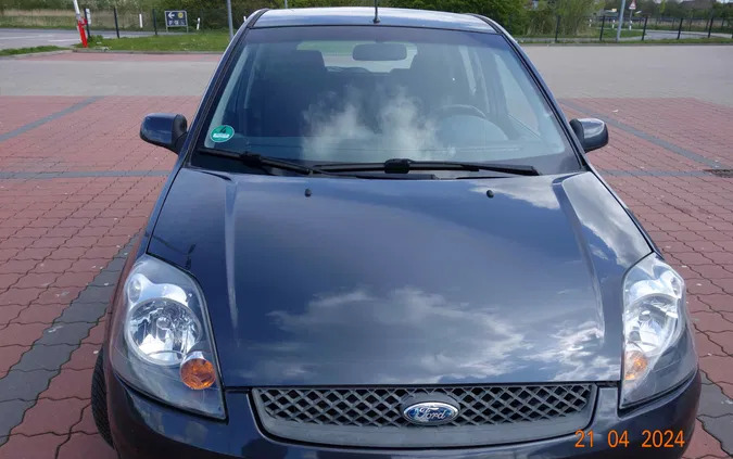 dolnośląskie Ford Fiesta cena 7600 przebieg: 136314, rok produkcji 2008 z Legnica